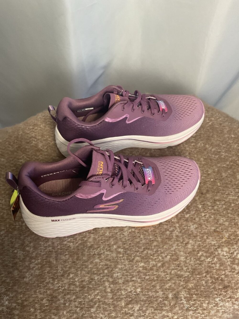 Skechers Go Run Max Cushioning Women’s Size 8 Purple Running Shoes Goga Mat NWT - Picture 3 of 8